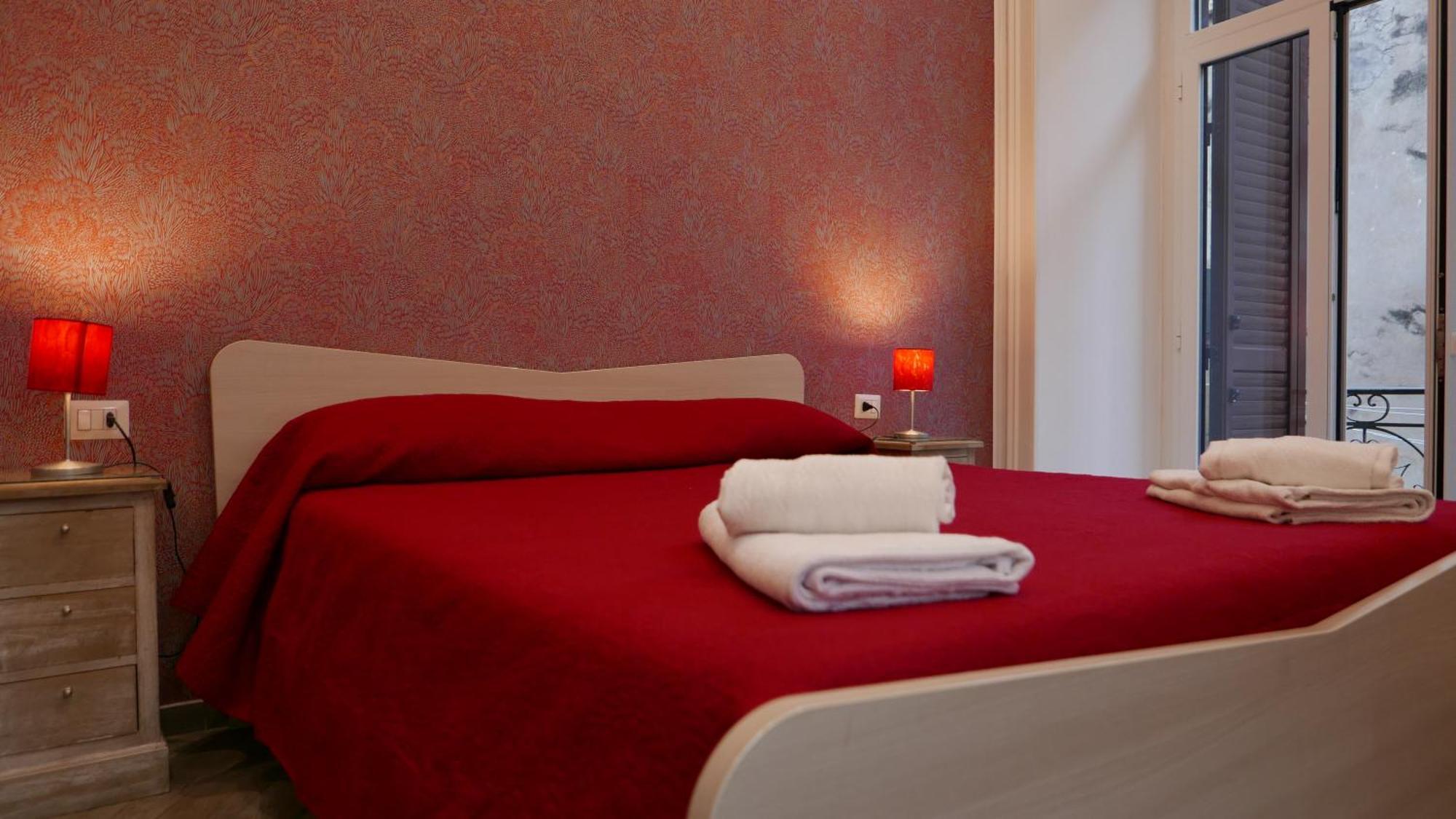 نابولي B&B Da Ary Colorful Rooms المظهر الخارجي الصورة