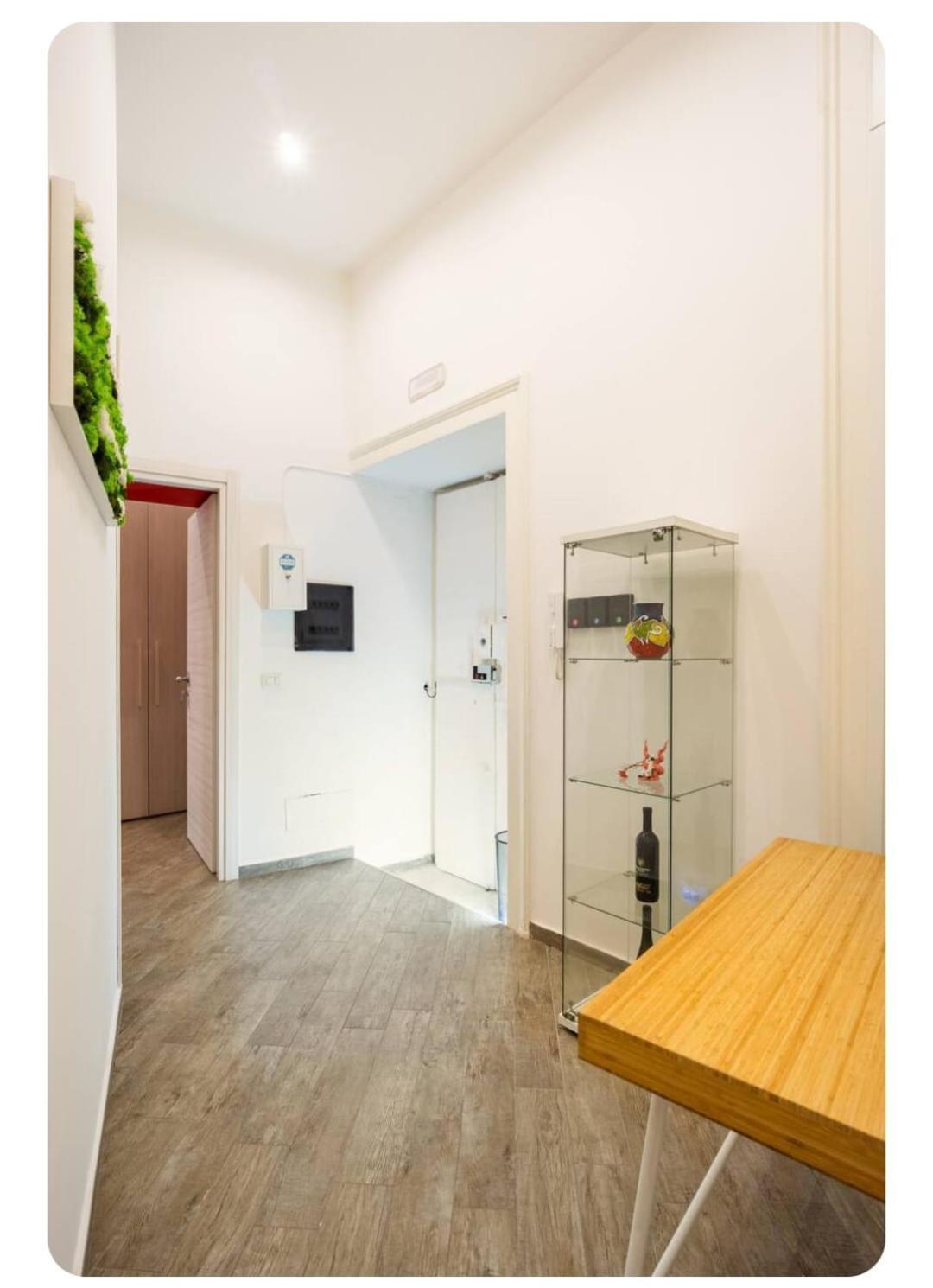 نابولي B&B Da Ary Colorful Rooms المظهر الخارجي الصورة