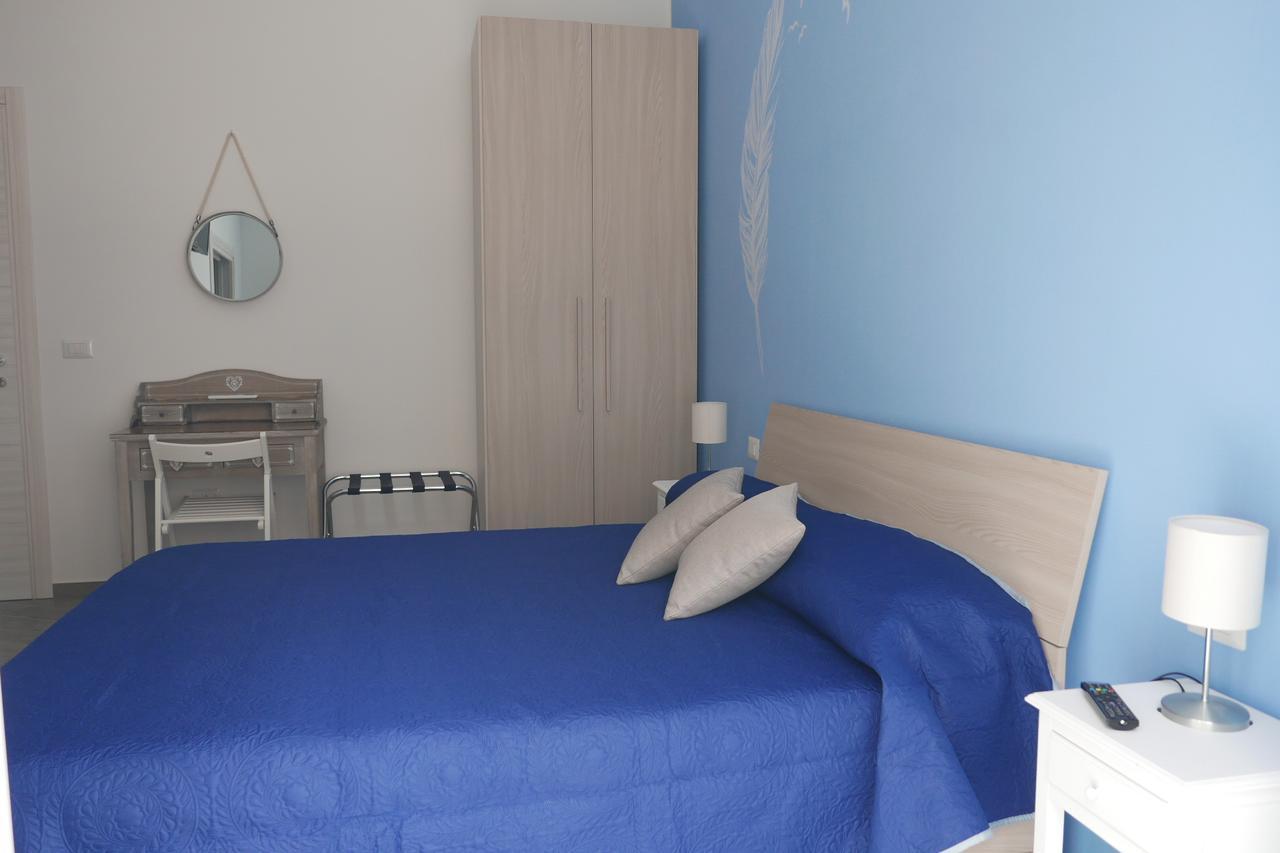 نابولي B&B Da Ary Colorful Rooms المظهر الخارجي الصورة