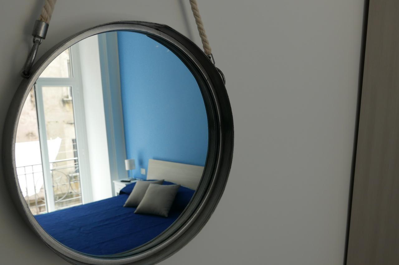 نابولي B&B Da Ary Colorful Rooms المظهر الخارجي الصورة